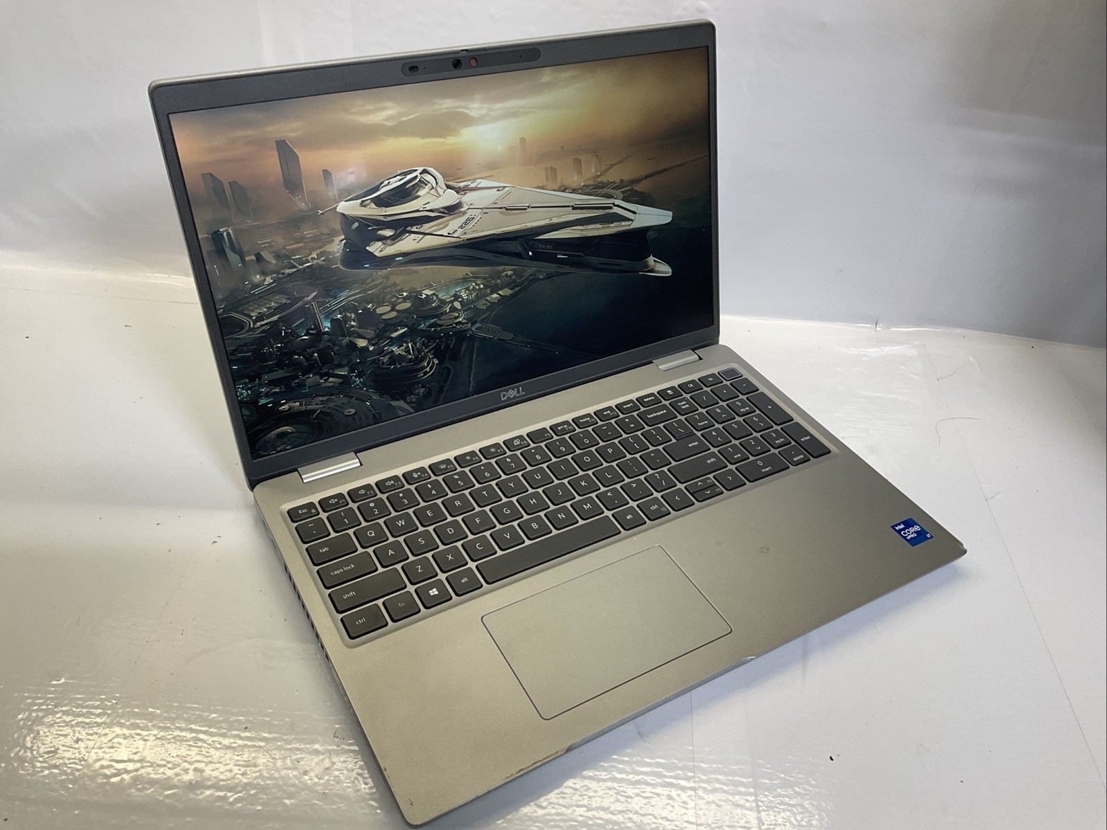 Dell Latitude 5520 15.6-inch i7-11th 16GB RAM 256GB SSD Touch W11 Pro AC(133F)