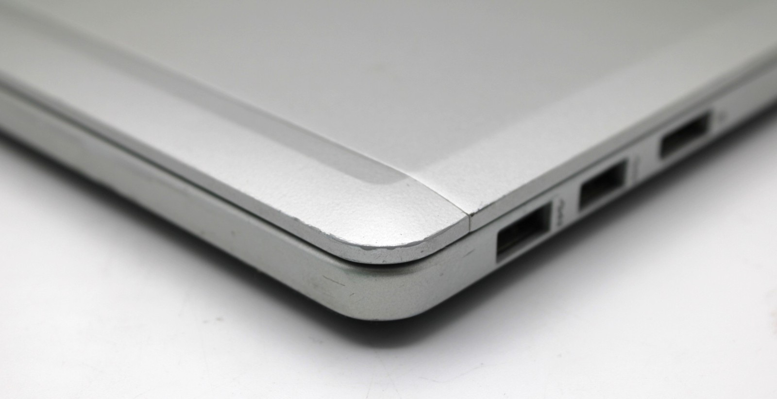 HP EliteBook Folio 9470m i5-3437U@1.9GHz 4GB DDR3 NO STORAGE OR OS *USED/TESTED*