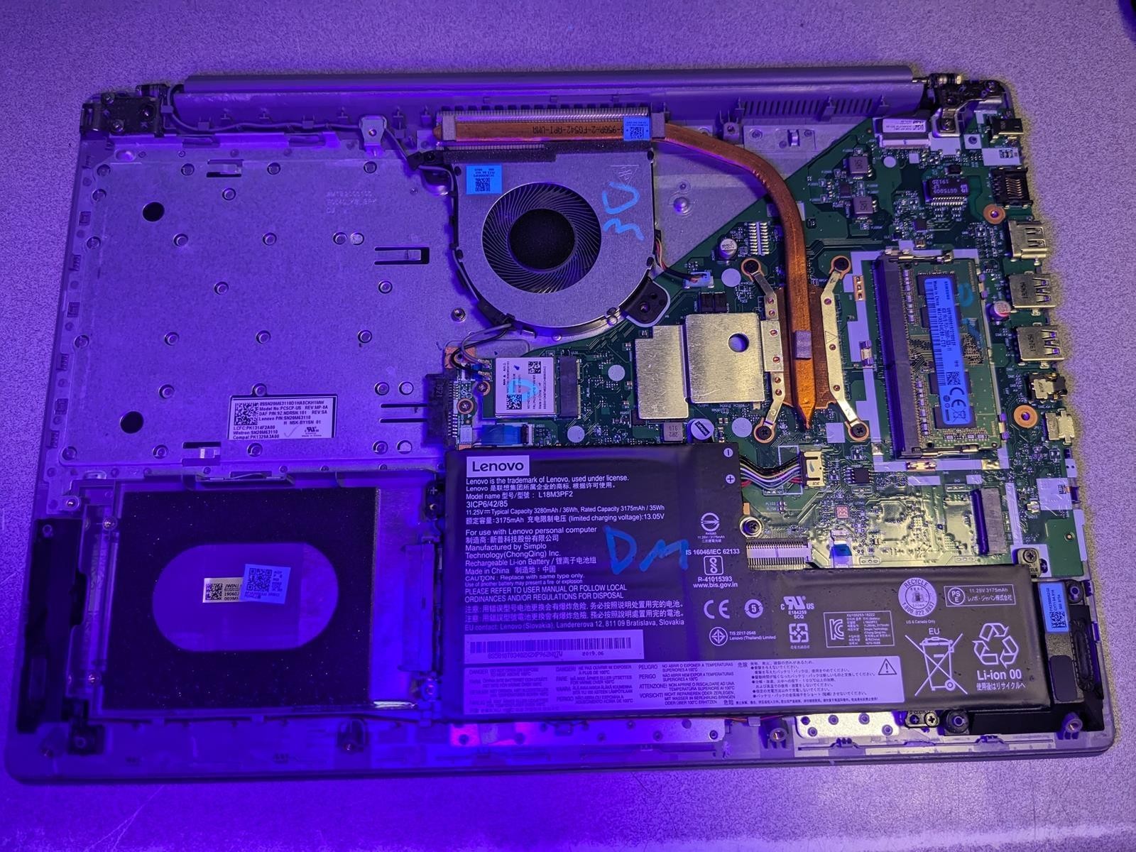 LENOVO IDEAPAD L340-15API AMD RYZEN 3 3200U @ 2.60GHz, 8GB RAM, NO HDD/OS