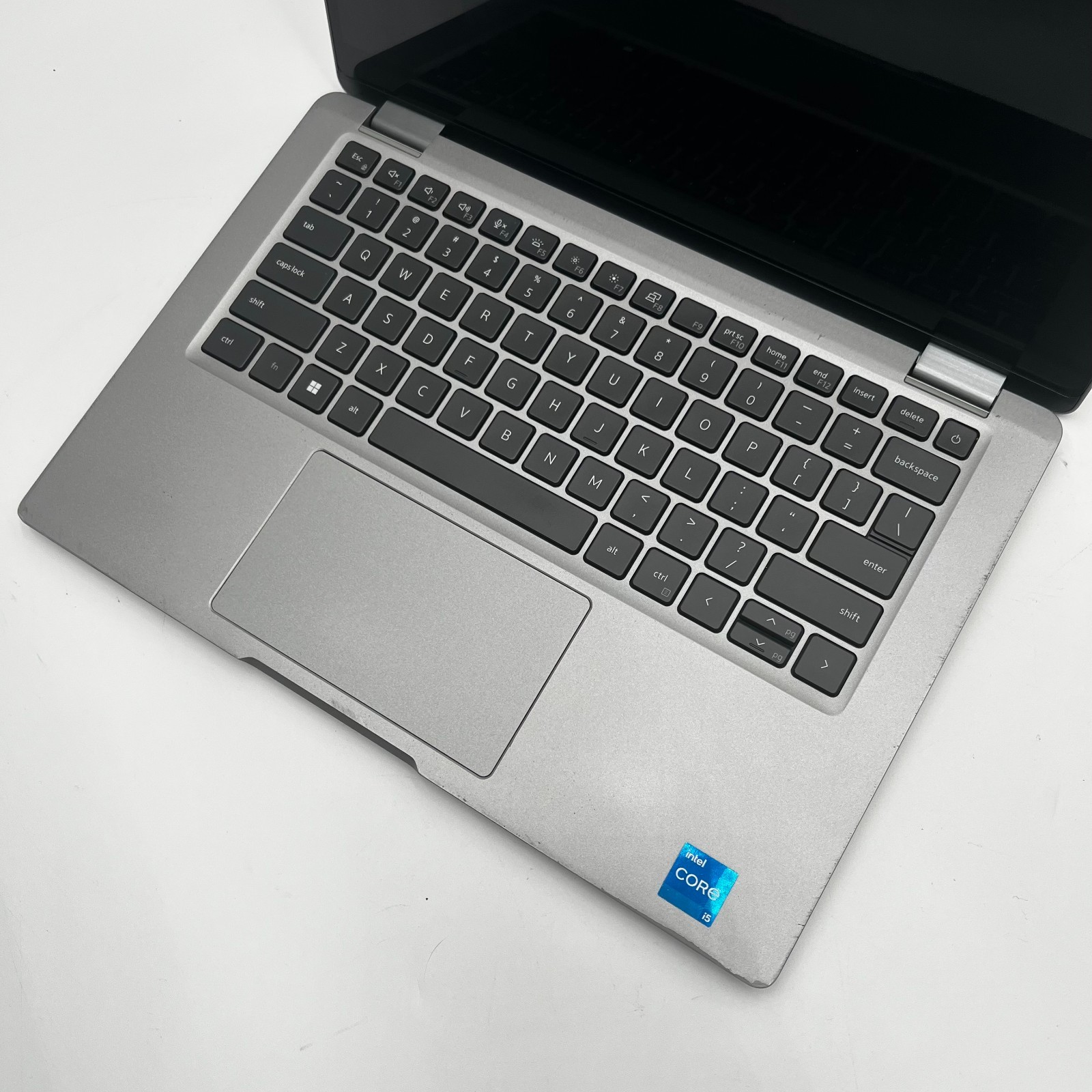 Dell Latitude 5330 13″ i5-1235U 8GB RAM 256GB SSD No OS | TESTED USED – GOOD