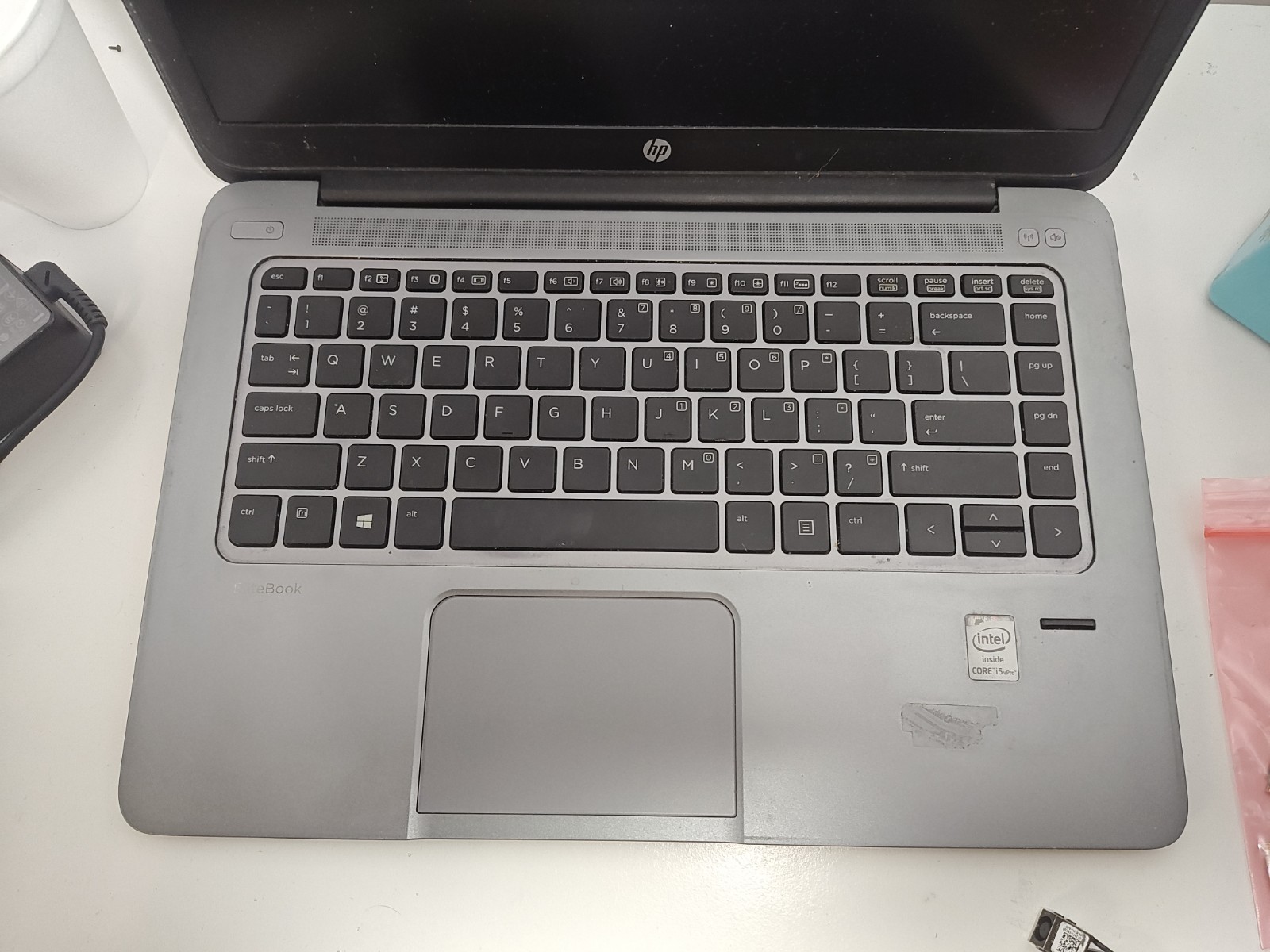 HP Elitebook Folio 1040 G1 Intel i5-4300U 4GB RAM NO SSD/BATTERY/BOTTOM COVER