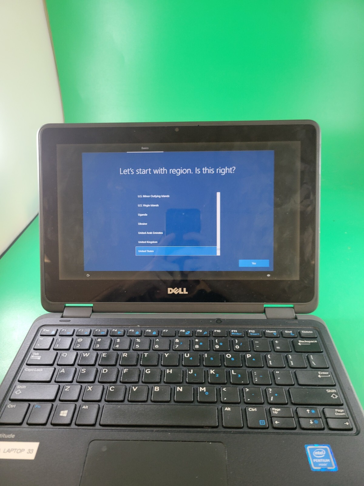 Dell Latitude 3189 Touchscreen Laptop TESTED WORKING FACTORY RESET with Charger