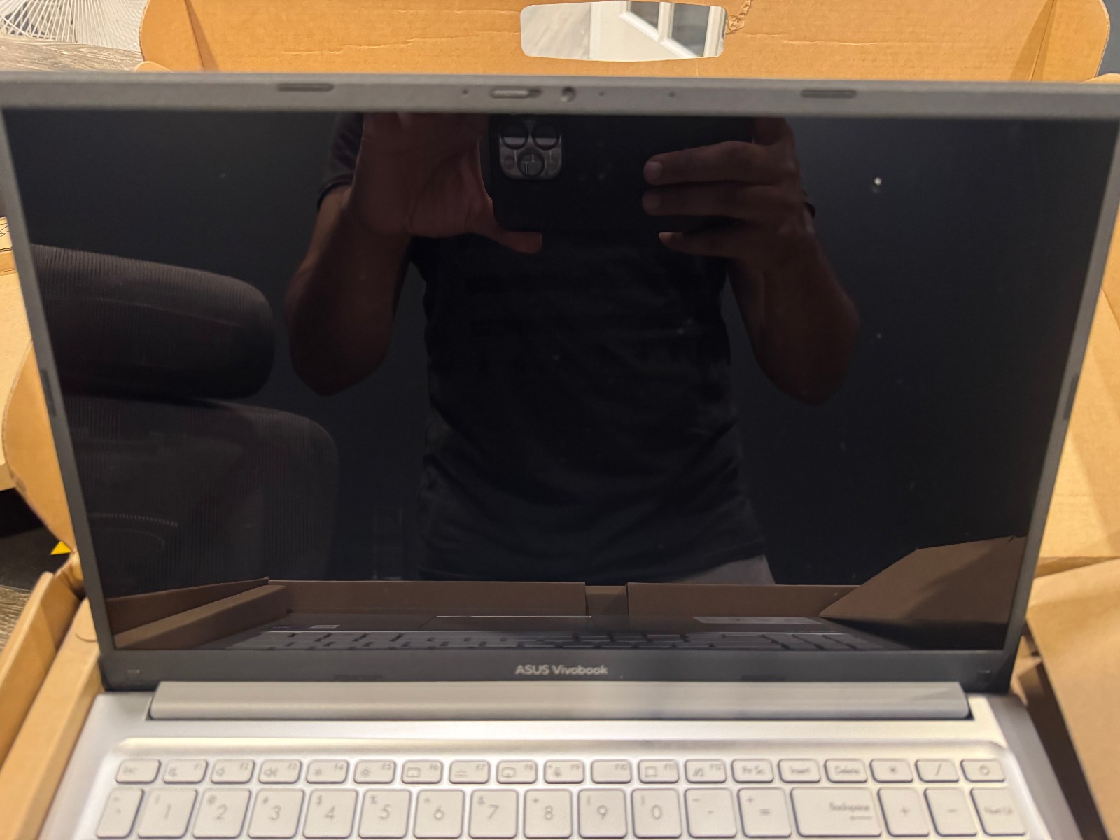 ASUS Vivobook 15.6″ Intel Core 7 150U 16GB RAM/1TB SSD F1504VAP-IH79T