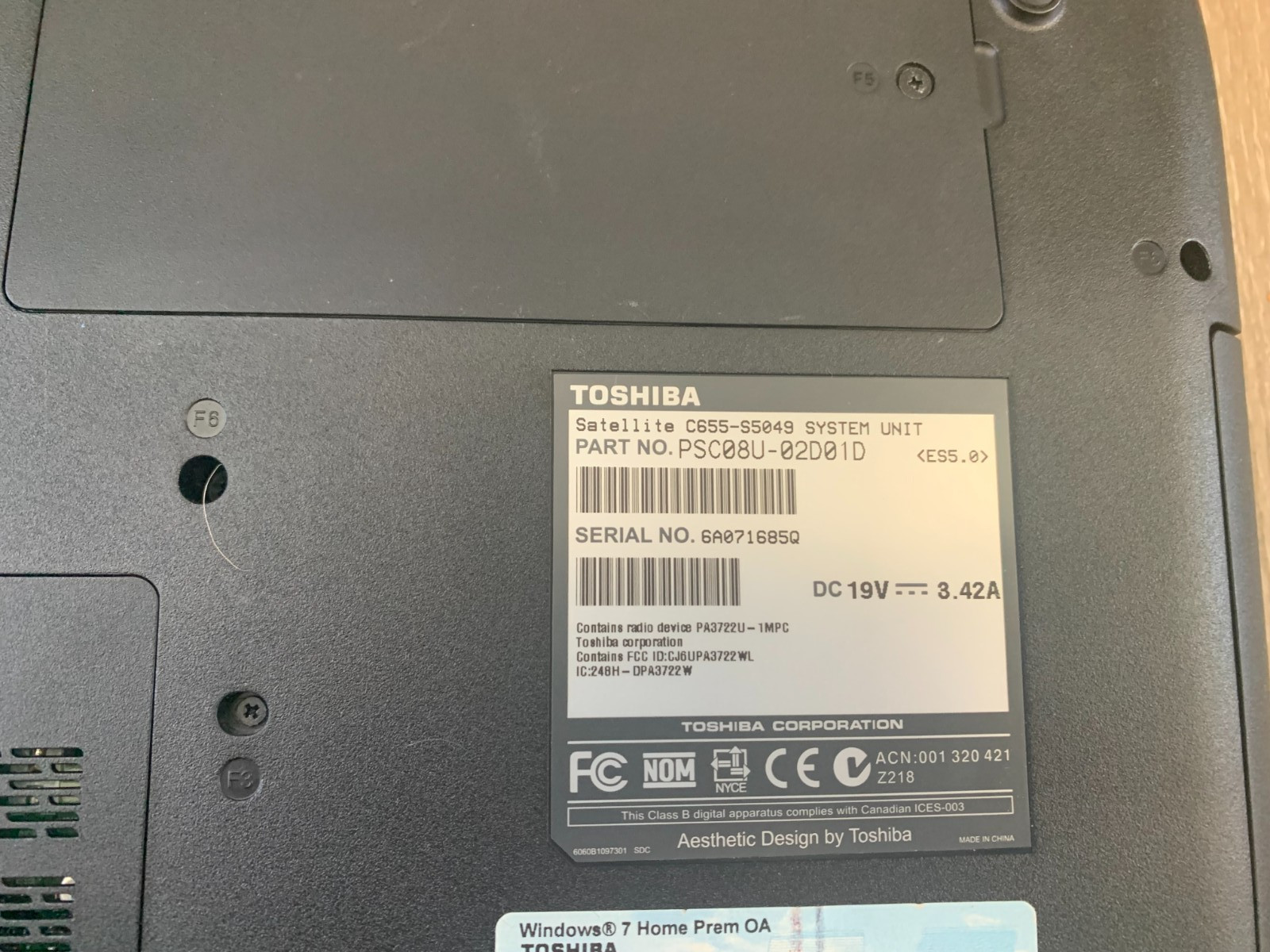 Toshiba Satellite C655-S5049 15.6″ Intel Celeron 900 2.20GHz 2GB RAM 250GB Win 7