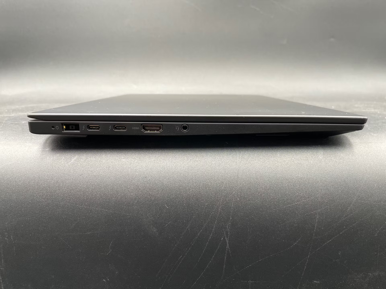 Lenovo ThinkPad P1 Gen 3 Used 15.5″ (i7-10850H-16GB-1000GB / 512GB NVMe)