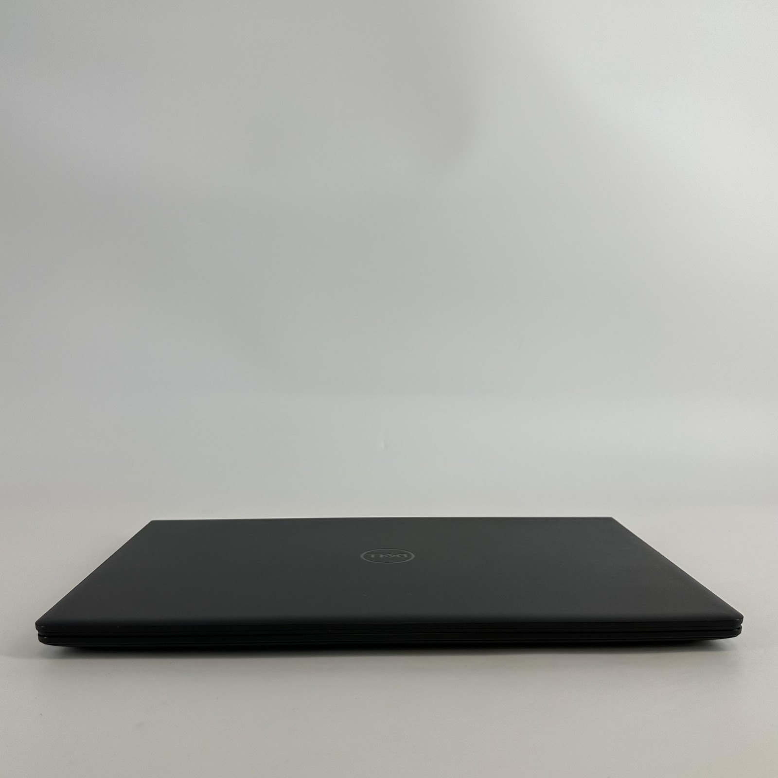 Dell Inspiron 3520 15.6 2022 Black FHD 1.7 GHz i7-1255U 16GB 1TB SSD Good