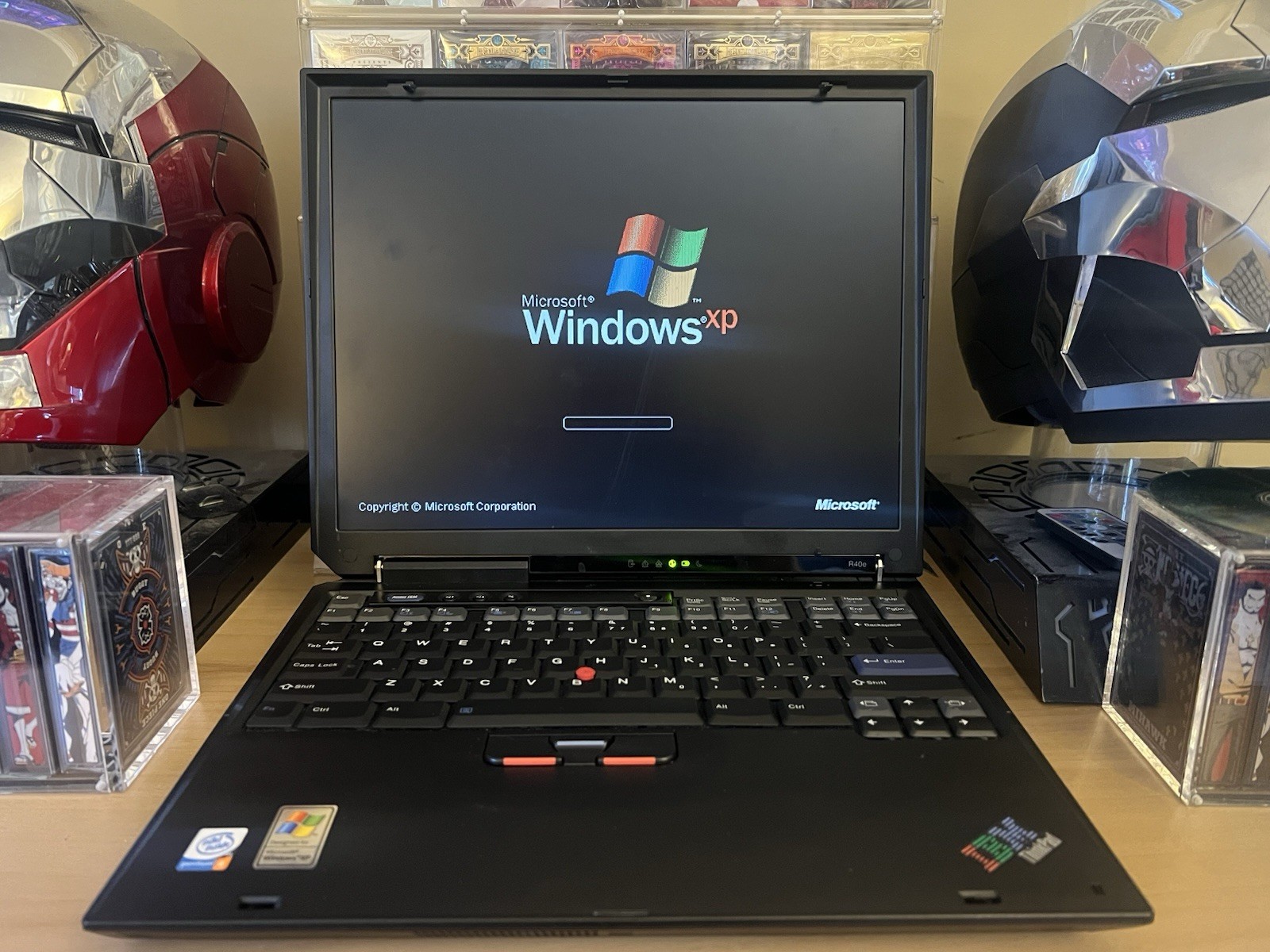 Vintage IBM ThinkPad R40e Laptop – Classic Windows XP System