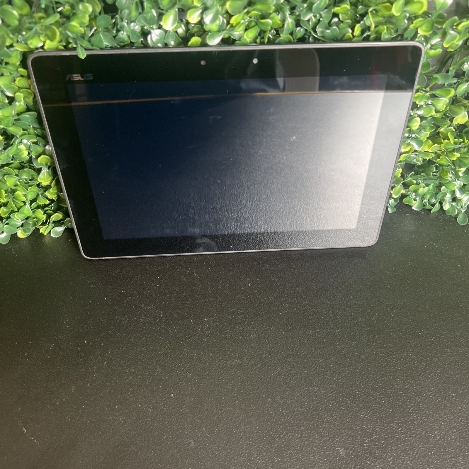 ASUS Transformer Mobile Laptop Tablet Computer TF300T