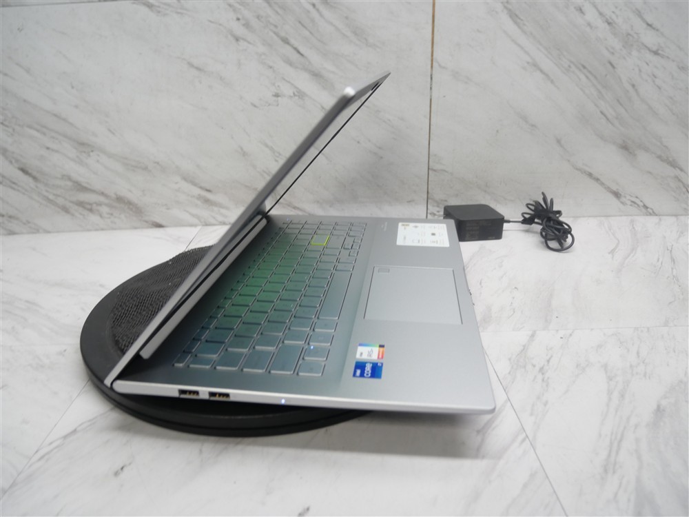 Asus VivoBook 15 K513E 15.6″ i7-1165G7 11th GEN 12GB RAM w/ Battery & AC Adapter