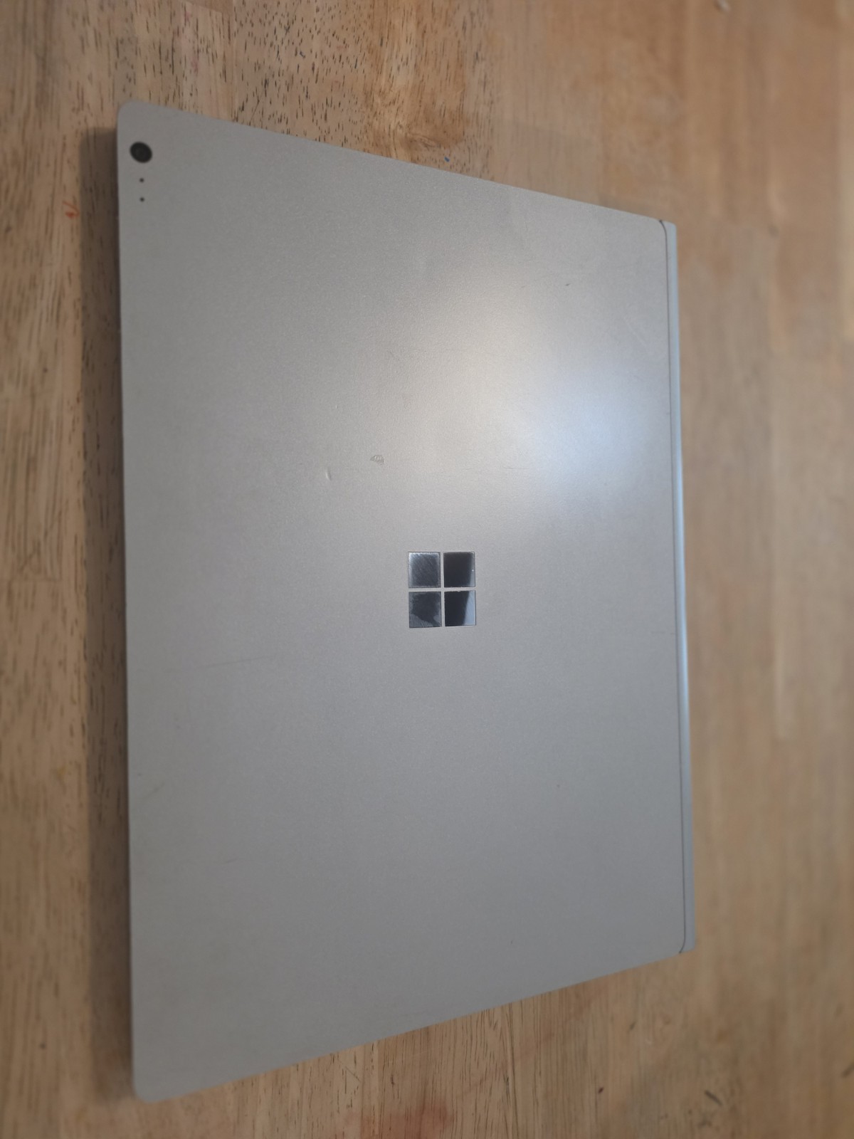 Microsoft Surface Book 13.5″ i7-6600 16GB 512GB GTX 965M Performance Base – READ