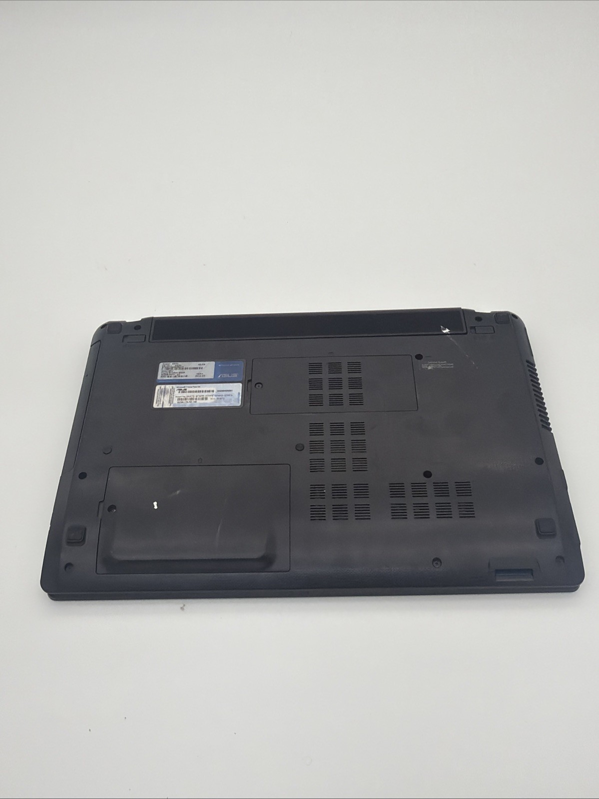 ASUS X53U-XR2 Laptop Pc E2 AMD Vision Radeon 1.00 GHz 15.6″ No Ram No HDD Parts