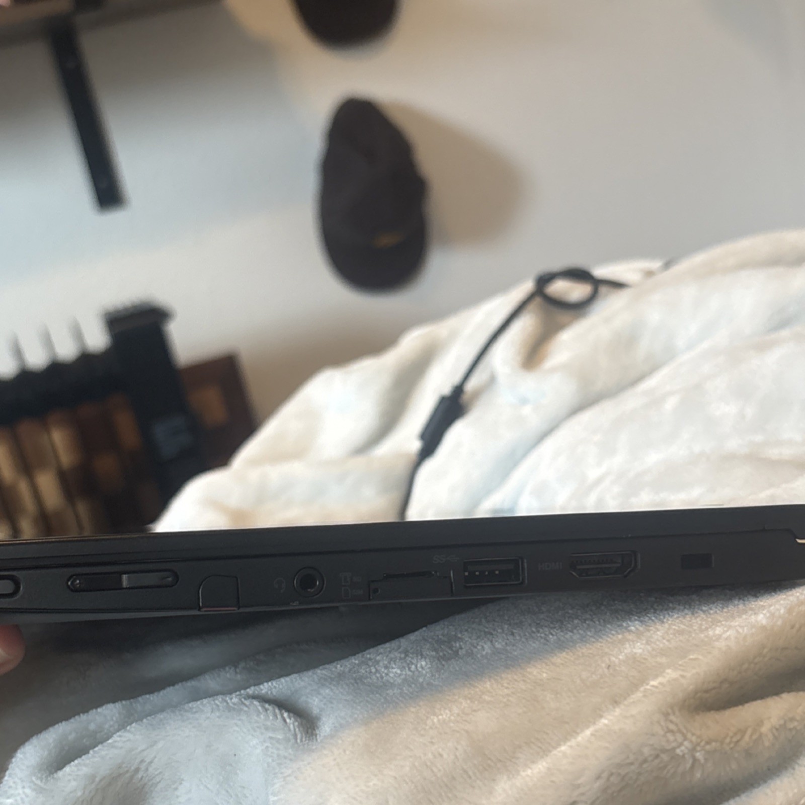 Lenovo ThinkPad Ultrabook Intel Core i7 vPro 14″ Windows 10 Bluetooth HDMI