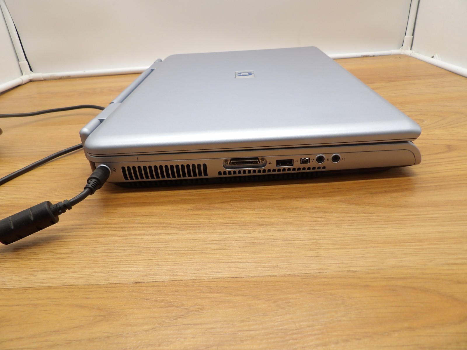 HP Pavilion zd7058cl -17.1″- Comes With Power Pack-READ!!!!! PARTS ONLY!!!!!!!!