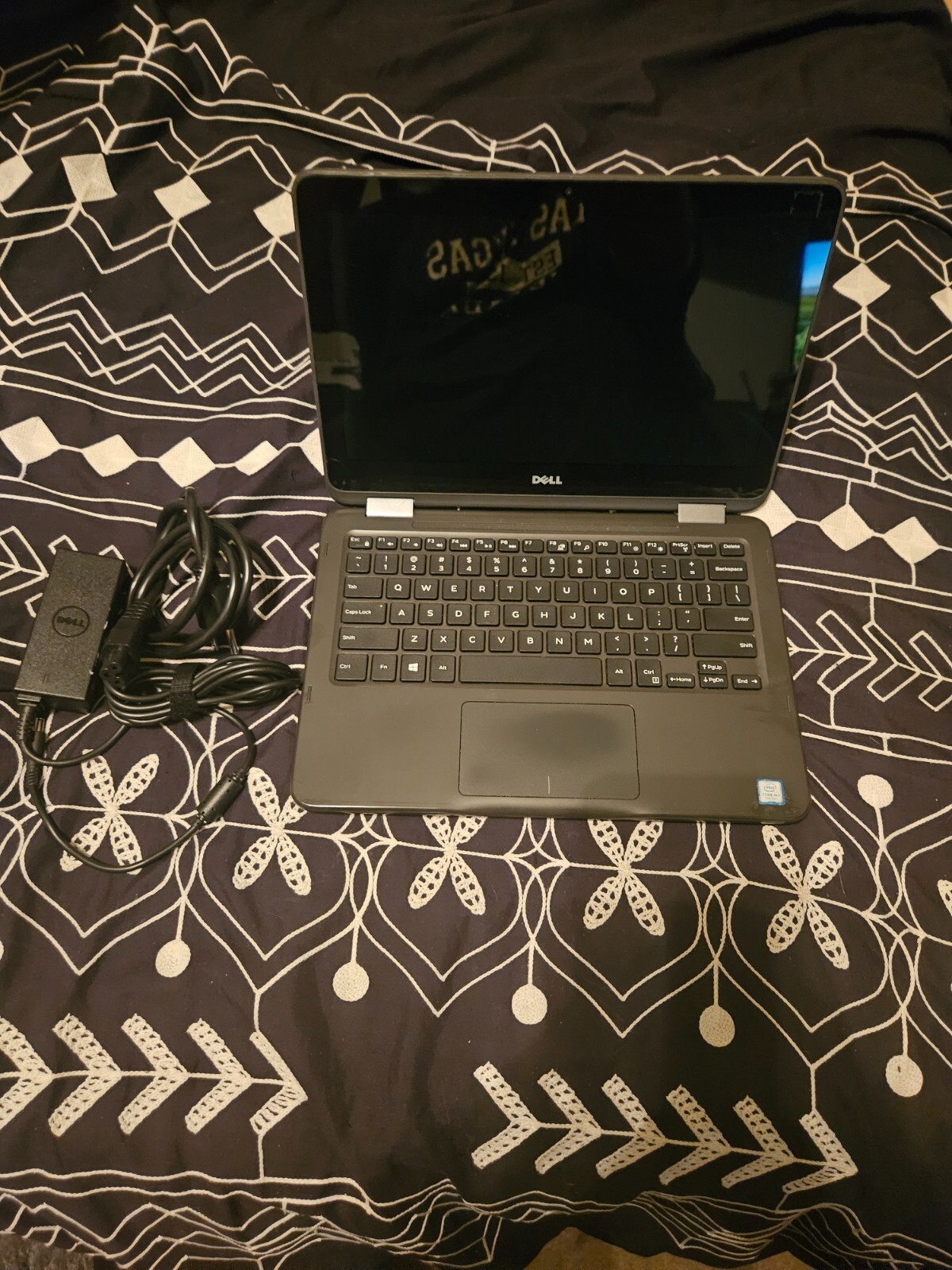 Dell Inspiron 3179 Laptop 11.6″ Touchscreen Core m3 4GB RAM 256GB SSD Windows 11