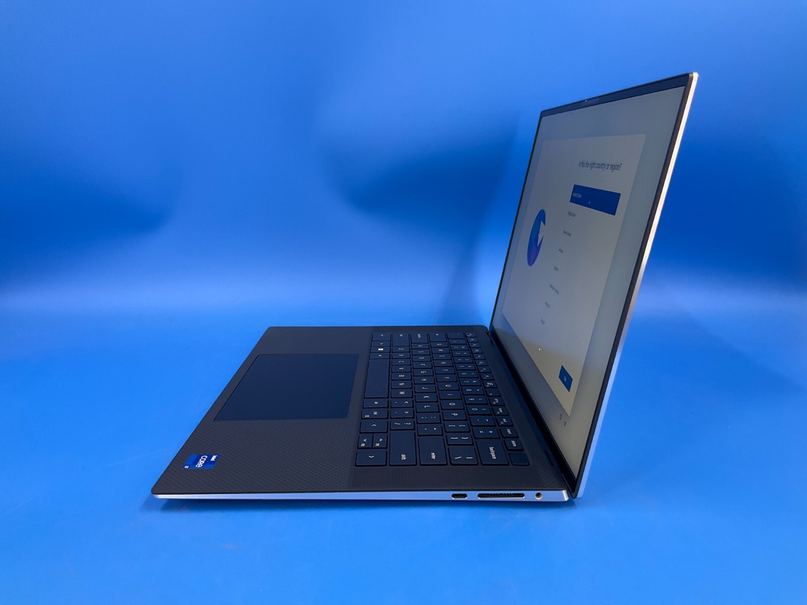 Dell XPS 15 9520 i7-12700H 16GB 512GB BT5 WiFi6E RTX3050 15.6WU W11P 3NCDY