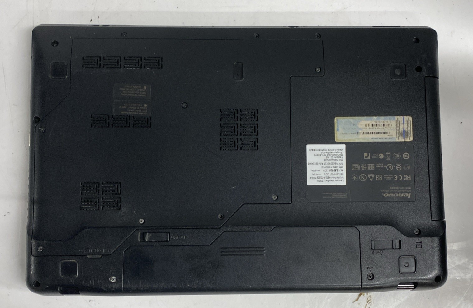 Lenovo IdeaPad Z570 Laptop Intel Core i5-2450M 6GB Ram Bad Battery Windows 10Pro