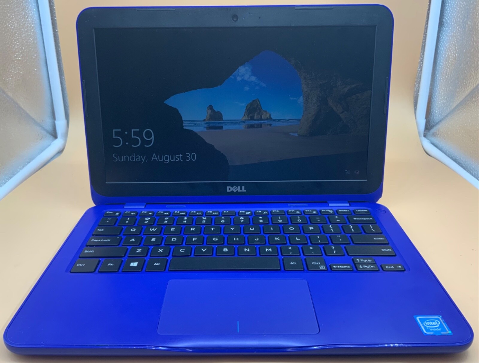 11.6″ Dell Inspiron P24T 4GB RAM 32GB EMMC HDD Windows 10 Home Locked Parts Only