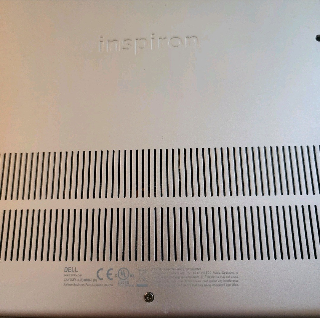Dell Inspiron 7706 2n1 intel i5-1135G7 11th gen Touch Laptop