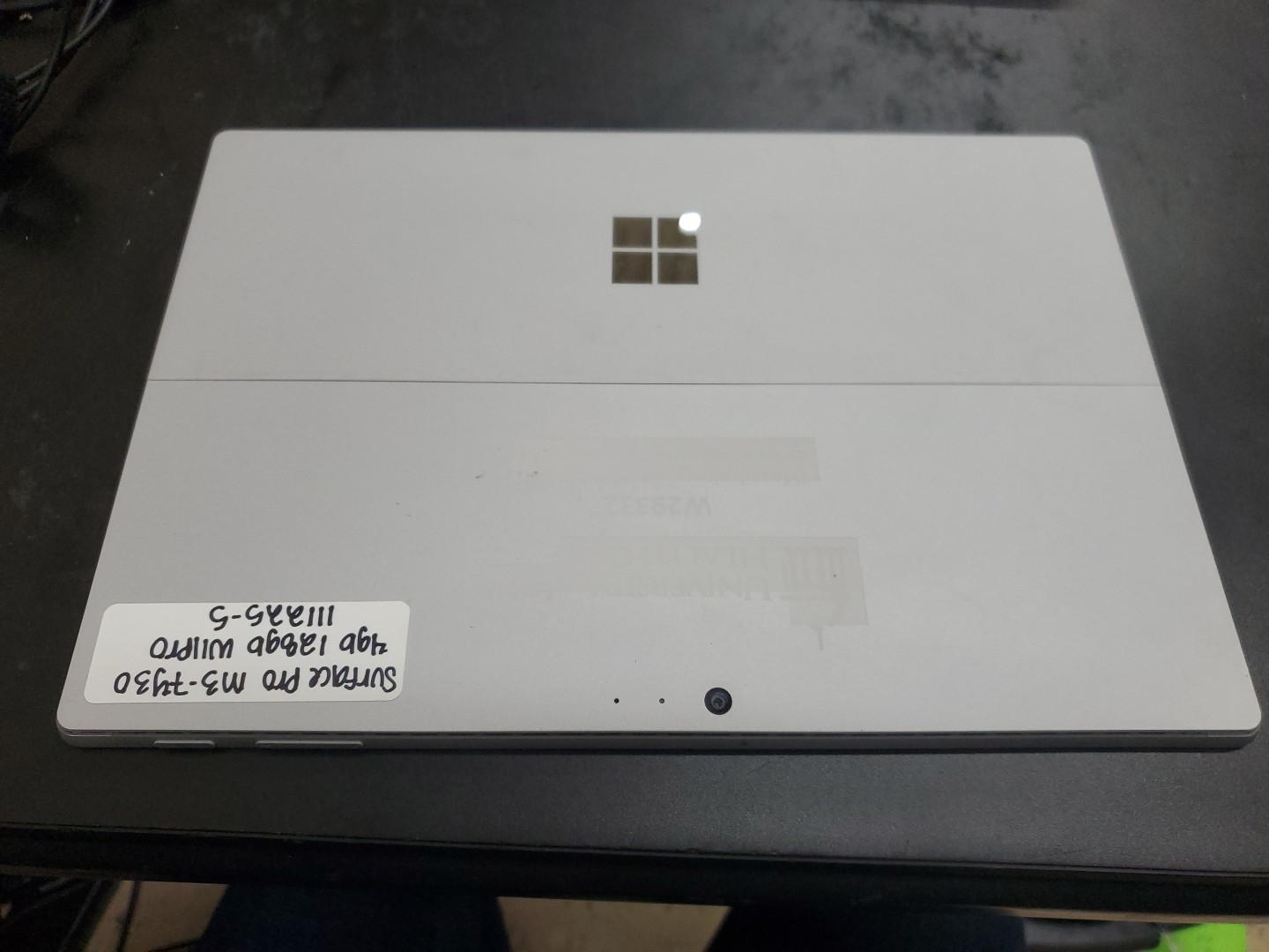Microsoft Surface Pro (M3-7Y30, 4gb RAM 128gb SSD, W11Pro) 111225-5