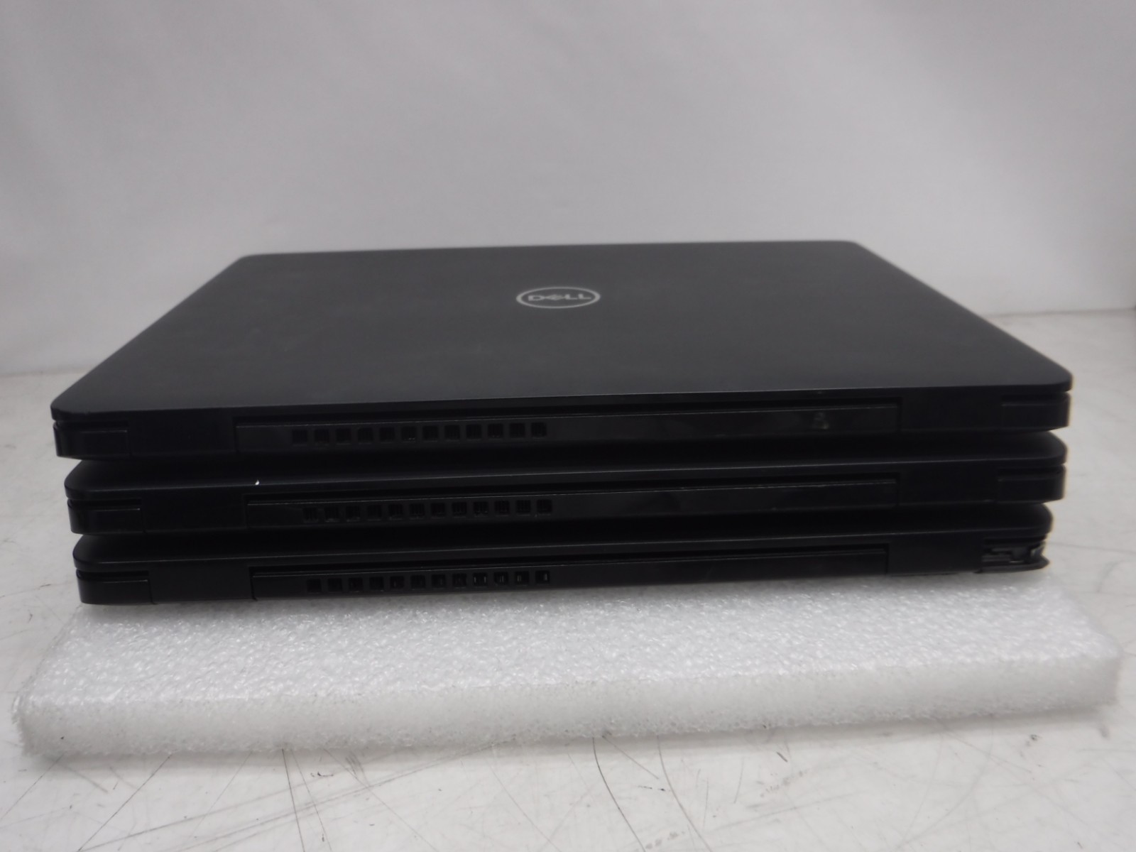 QTY 3 Dell Latitude 3400 i5-8265U 1.60GHz NO RAM NO SSD NO OS T4-C17