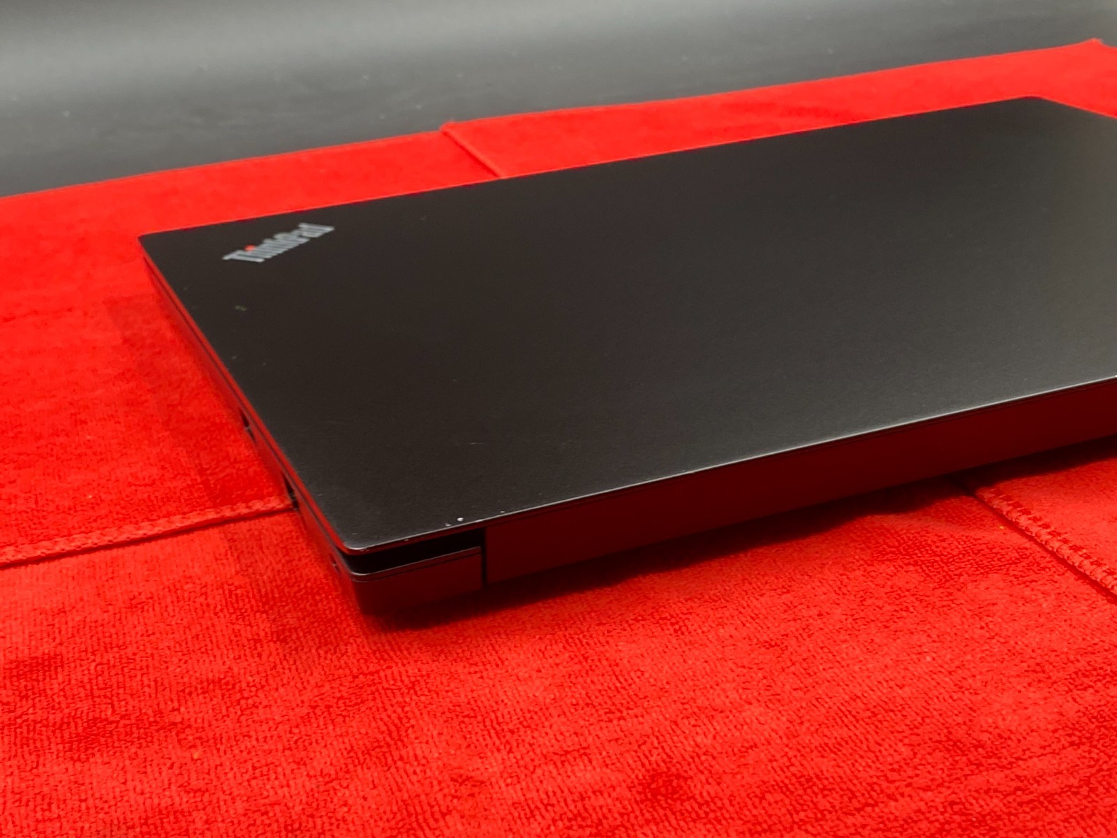 LENOVO THINKPAD E14 14″ FHD i5-10210U 8GB RAM 256GB SSD WINDOWS 11 BATTERY 84%