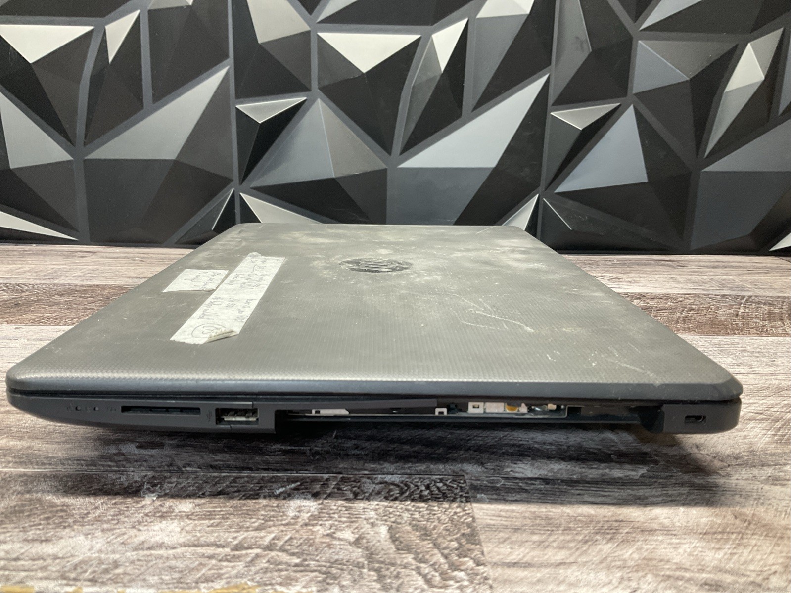HP Laptop 17 / Unknown Processor / No RAM Laptop Notebook PC / C15