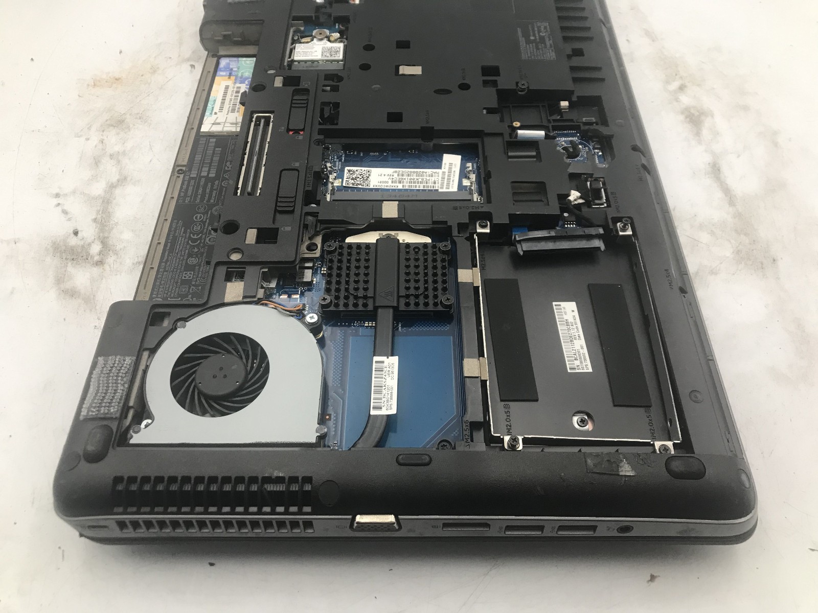 HP PROBOOK 650 G1 – BOOTS TO BIOS – INTEL I5 4200U – NO RAM – READ DESCRIP – BB!