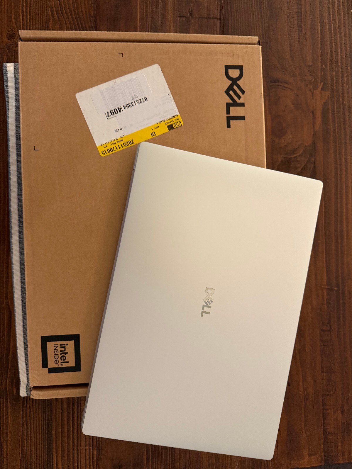 Dell – XPS 14 OLED 3.2K Touch-Screen Intel Core Ultra 7 – 32GB Memory – 1TB SSD
