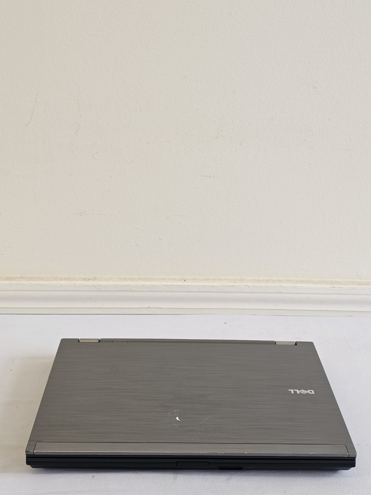 Dell Latitude E6410 Laptop – Intel i5-M560 – 4GB RAM – 640GB – Windows 10 – READ