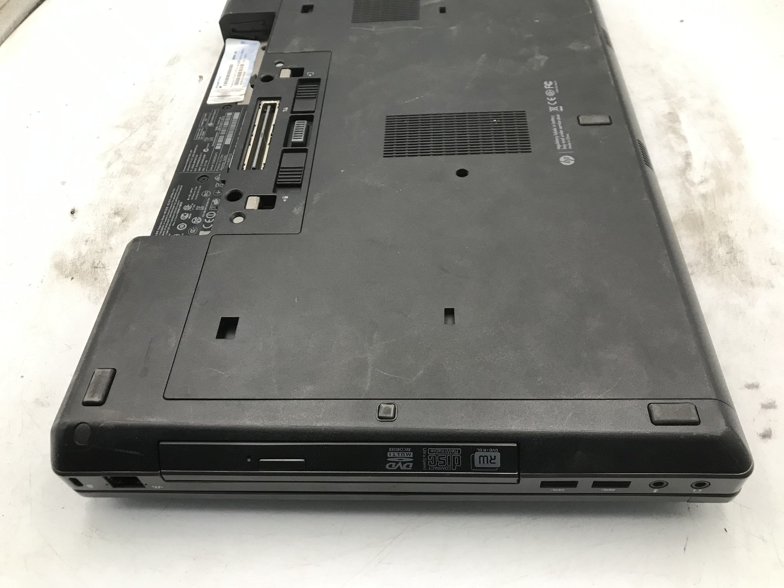 HP PROBOOK 6560B – BOOTS TO BIOS – INTEL I5 3230M – NO RAM -READ DESCRIPTION- BB