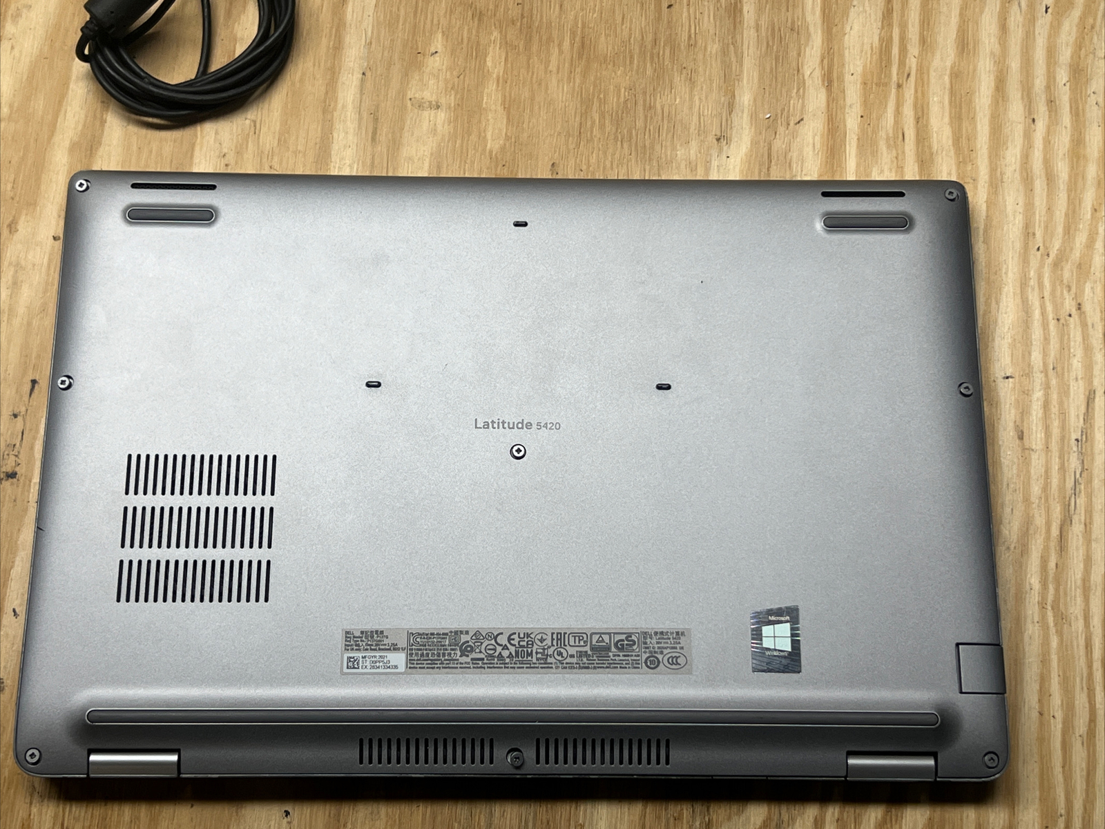 Dell 14″ Latitude 5420 i7-1185G7 3.00GHz 16GB RAM 512GB SSD Win11 PRO Backlit KB