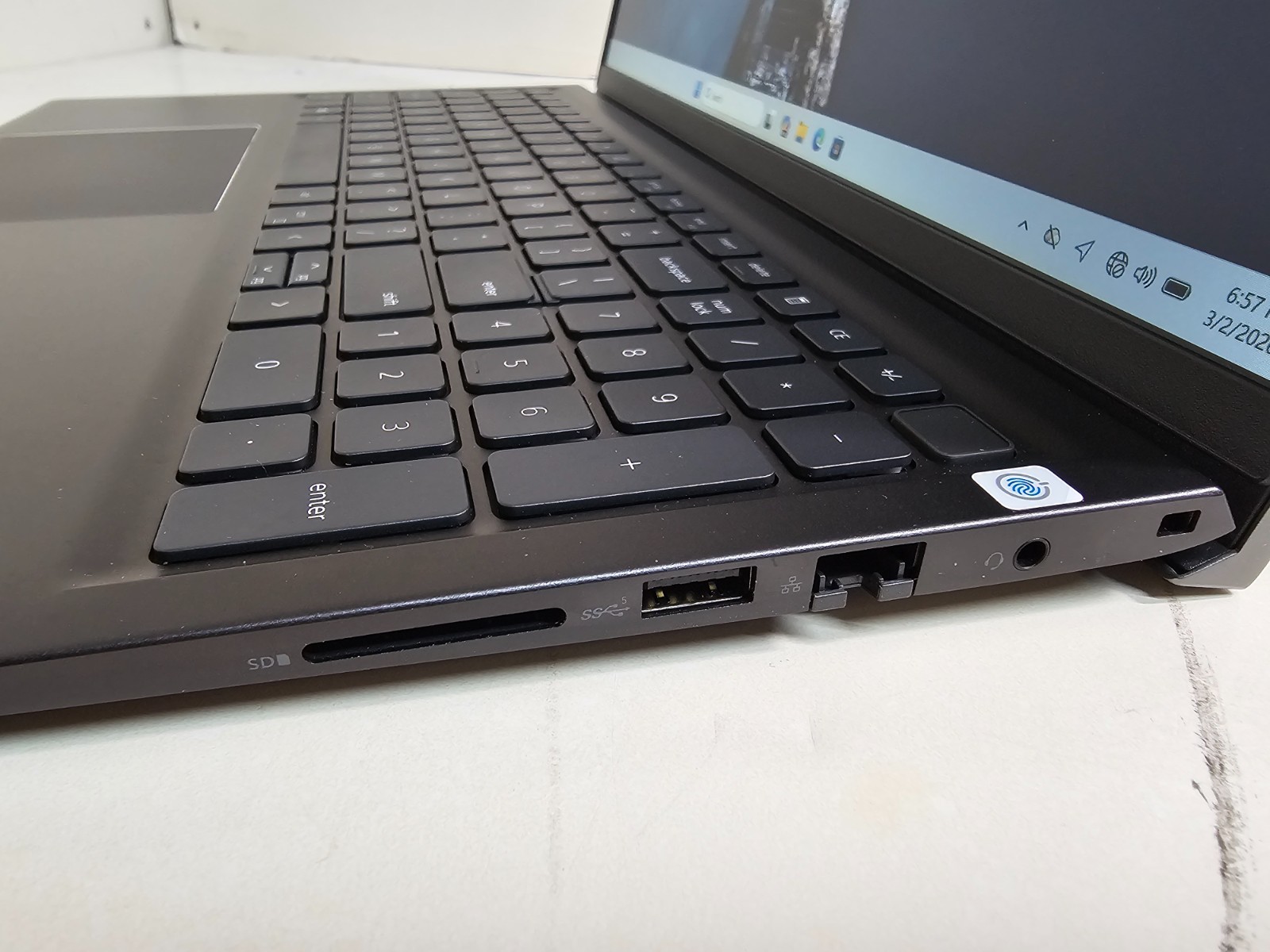 Dell Vostro 5510 Laptop – 3.3 GHz i7-11370H 16GB 512GB SSD WiFi Cam 15.6″ – SP2