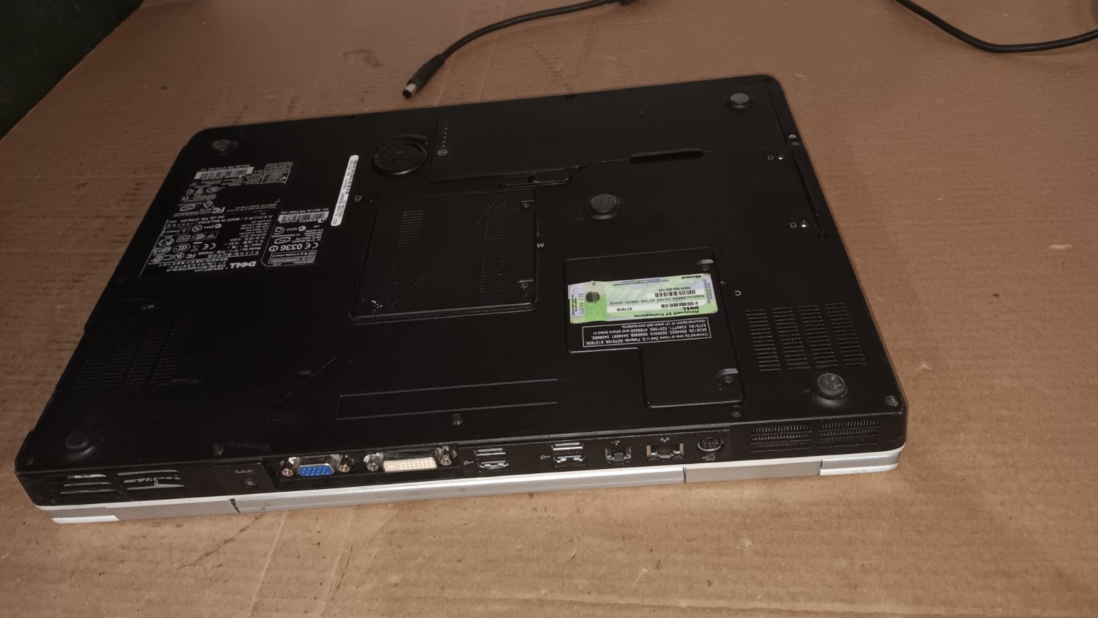 17″ Dell inspiron 9400 Gaming Windows XP Laptop Intel Core Duo 250 GB HD 17″ LCD