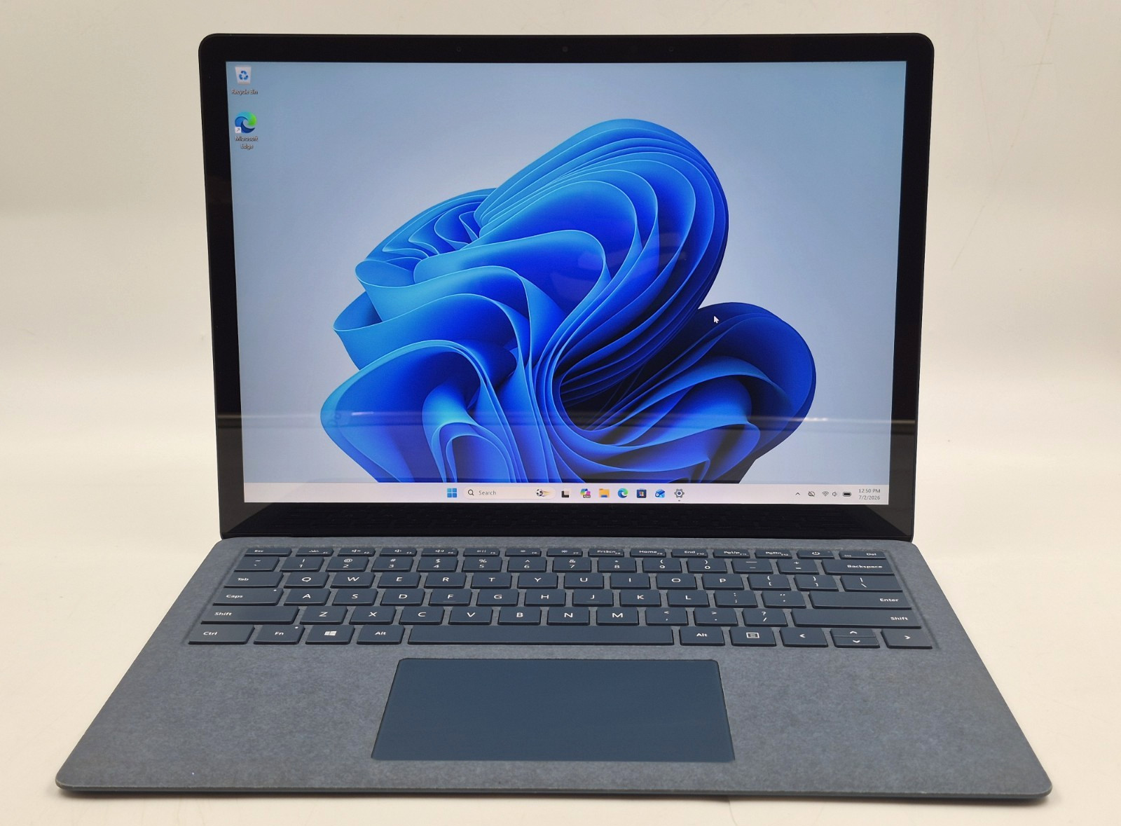 Microsoft Surface Laptop 3 i5-1035G7 1.20GHz 8GB RAM 256GB SSD Win 11 Pro
