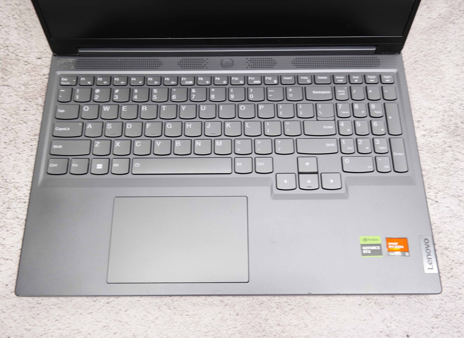 Lenovo Legion Slim 5 16APH8 Ryzen 5 7640HS BROKEN