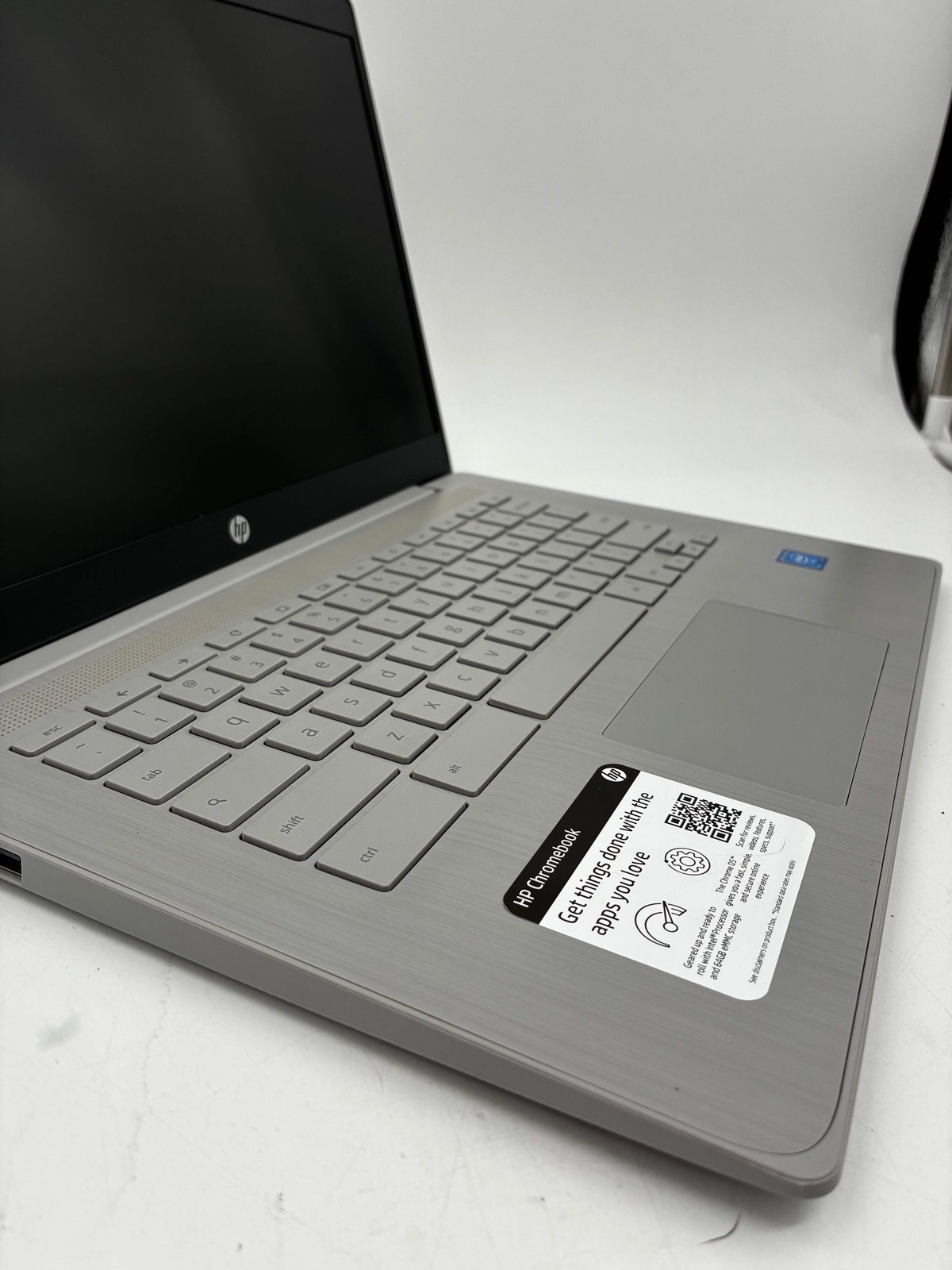 HP Chromebook 14a-ne0013dx 14″ Intel Celeron N4120 4GB 64GB Gray w/ Charger