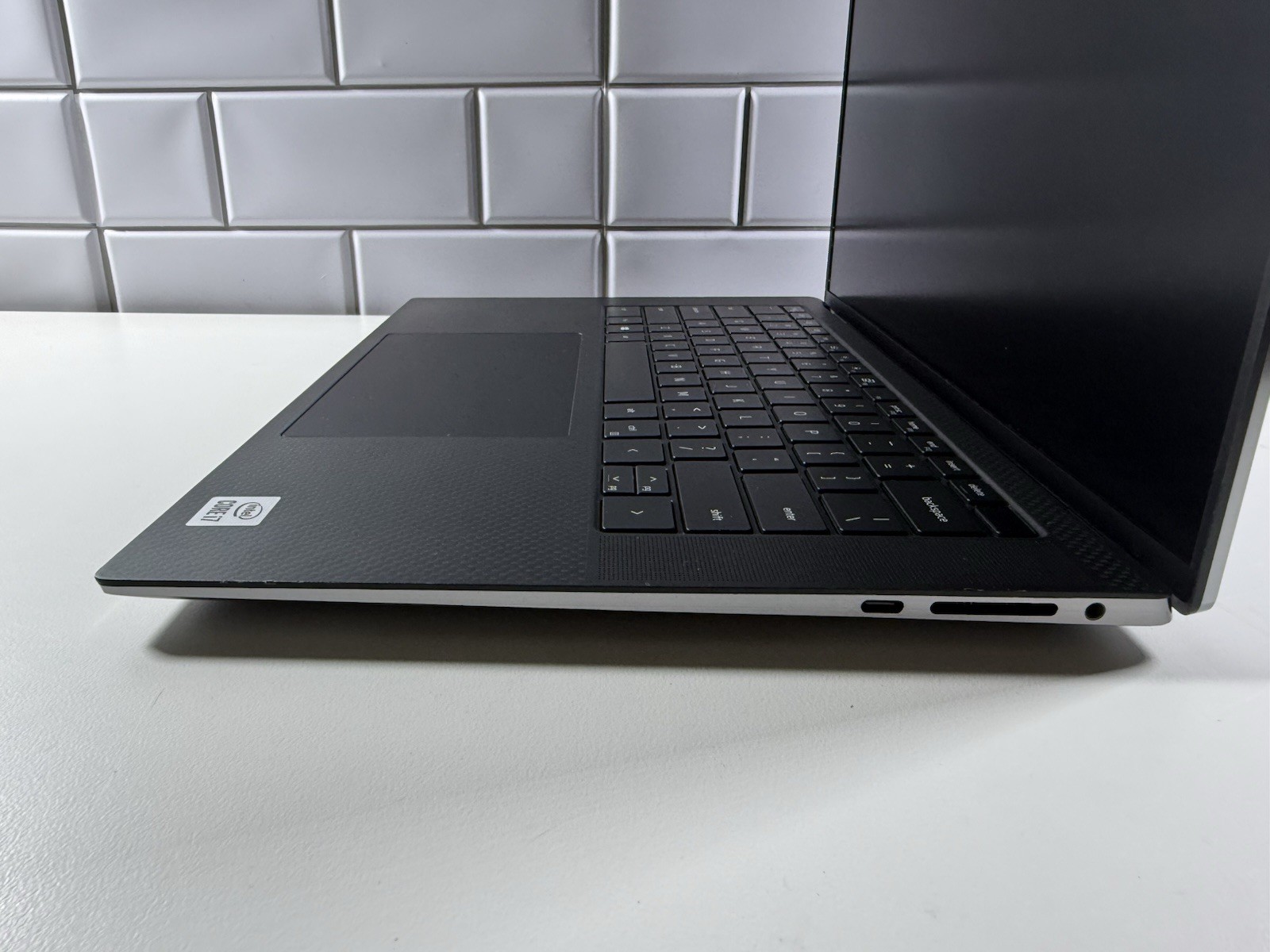 DELL PRECISION 5550 I7-10850H 512GB 16GB NVIDIA T1000 WIN 11 PRO NO BATTERY