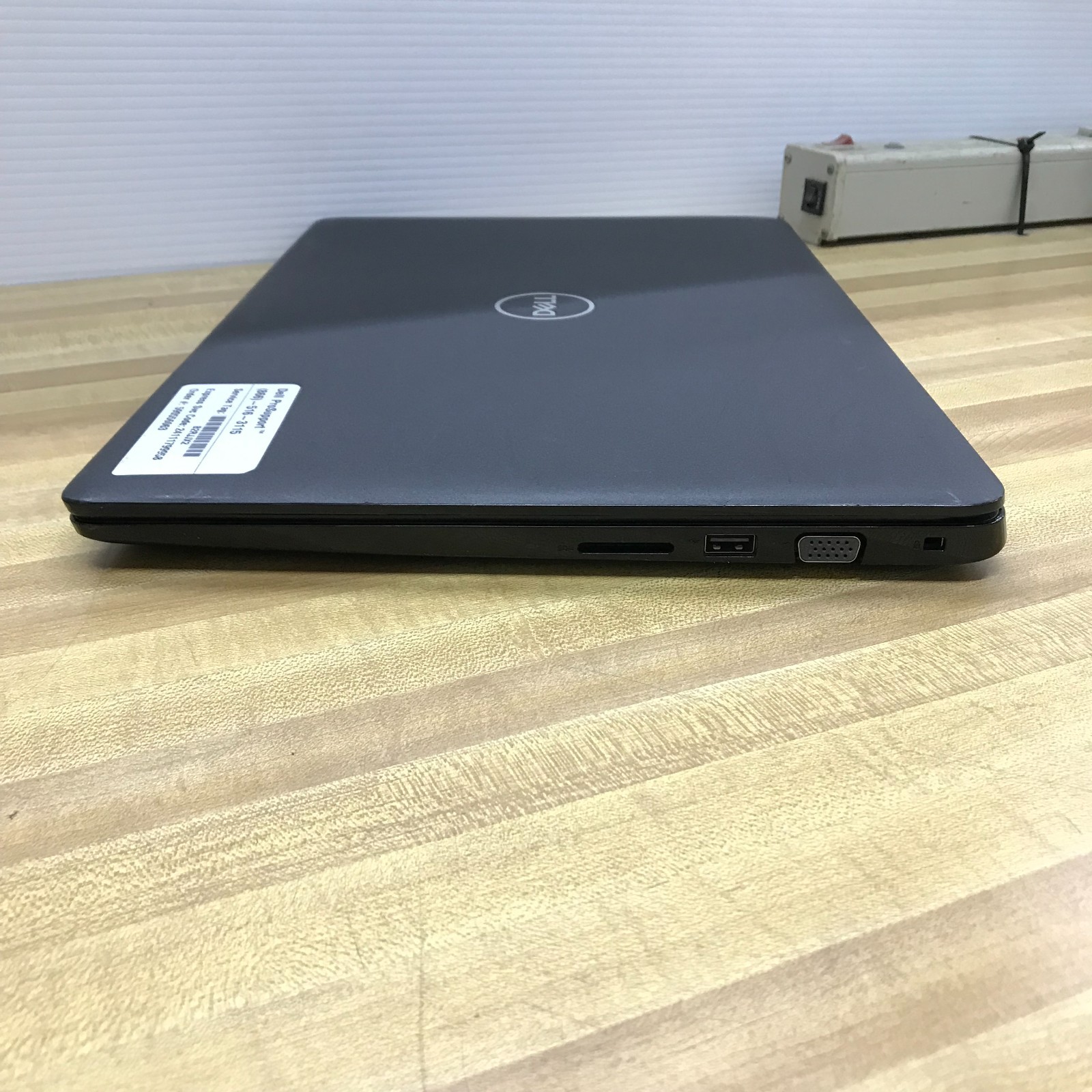 Dell Latitude 3500 15.6″ i5-8365U 1.6GHz 8GB RAM 256GB M.2 SSD (Windows 11 Pro)