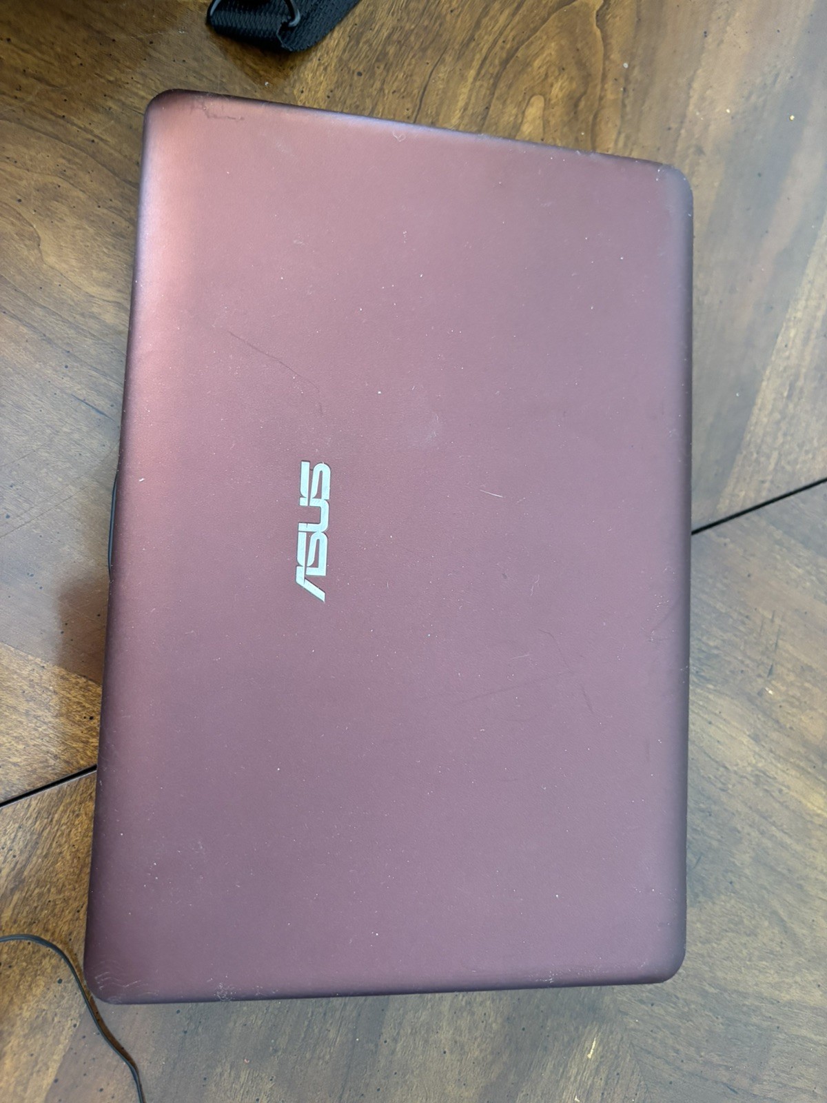 ASUS Eee 1005PEB Laptop – Intel Atom N450 – 1GB RAM – 250GB HDD – Windows 7