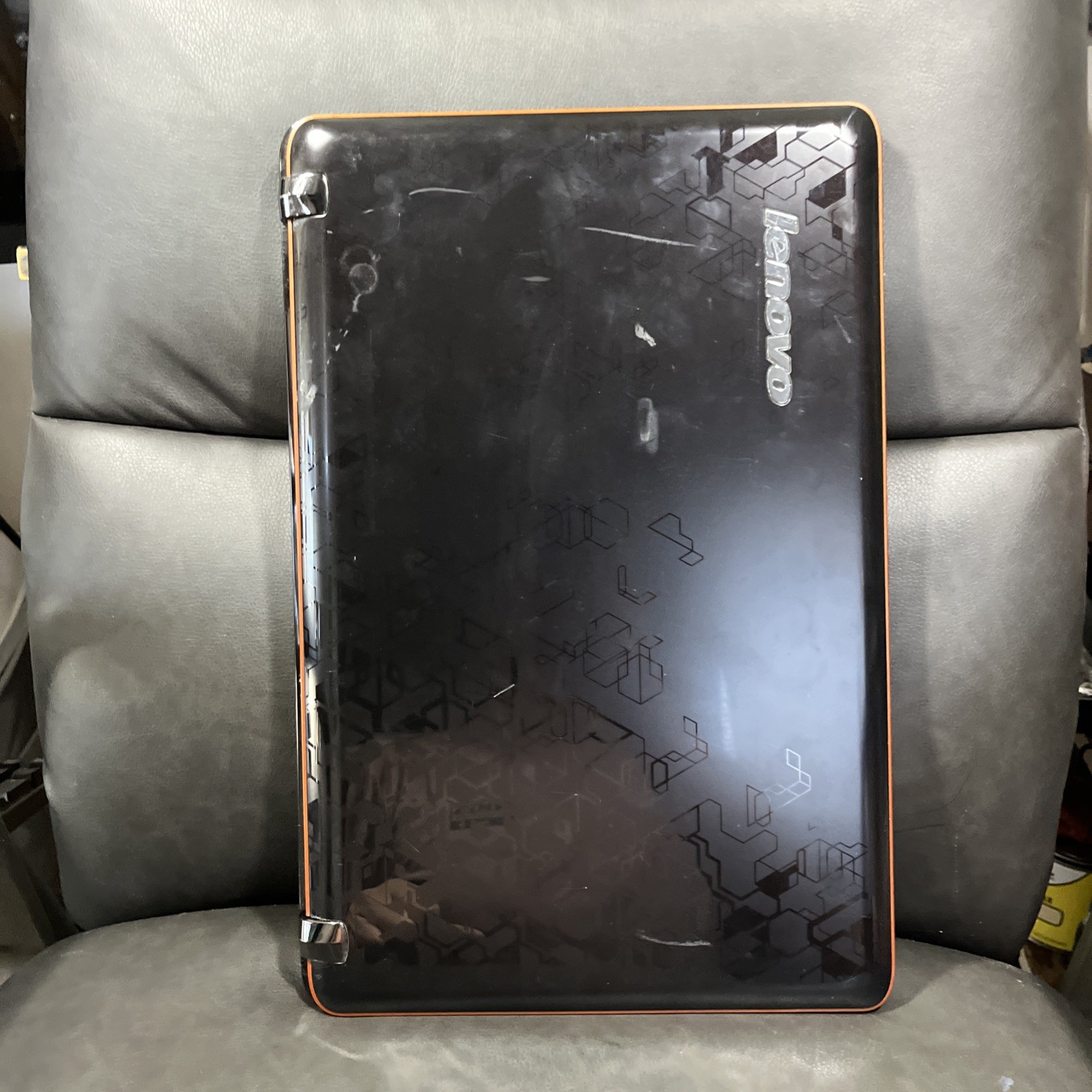 Lenovo Y550 CPU Pentium Dual Core 2GHz 4GB RAM Parts Or Repair AS IS (READ)