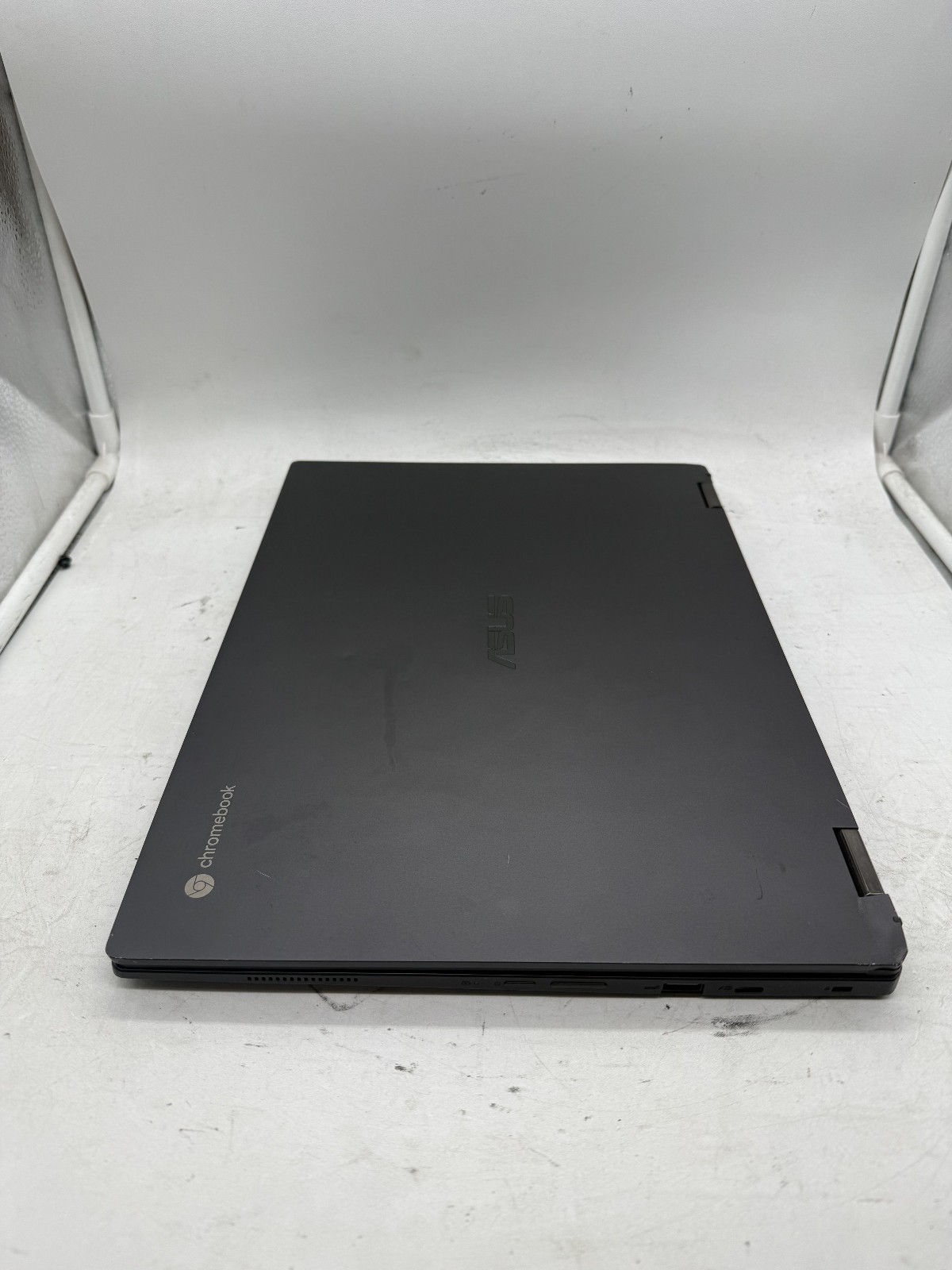 ASUS Chromebook 16″ i3 12th Gen 8GB 128GB (READ)