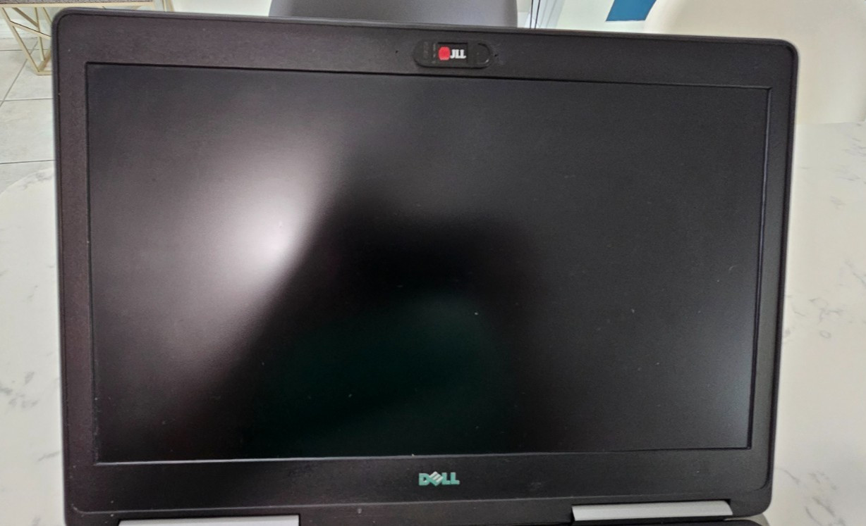 Dell Precision 7520 15.6″ FHD Intel i7-7820HQ 2.9GHz 16GB 512GB Quadro M2200