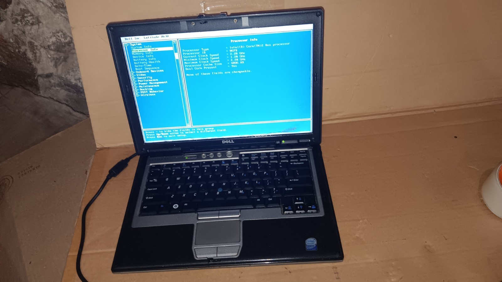 Dell Latitude D630 ATG Rugged Laptop Intel C2D @ 2.20 GHz 80 GB HD 14 LCD Screen