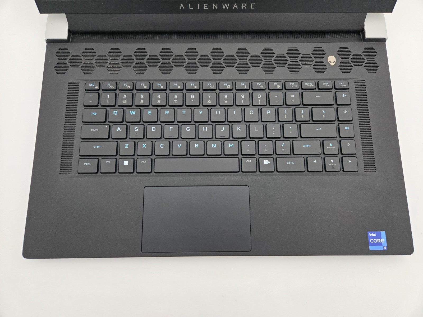 Alienware x17 R2 17.3” UHD | i9-12900HK | 32GB RAM | 4TB SSD | RTX 3080TI