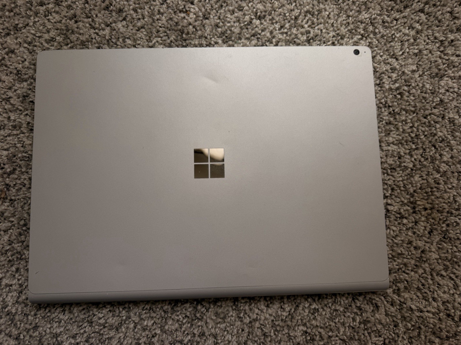 Microsoft Surface Book 3 15″ (256GB, Intel i7-10th, 16GB RAM) Silver