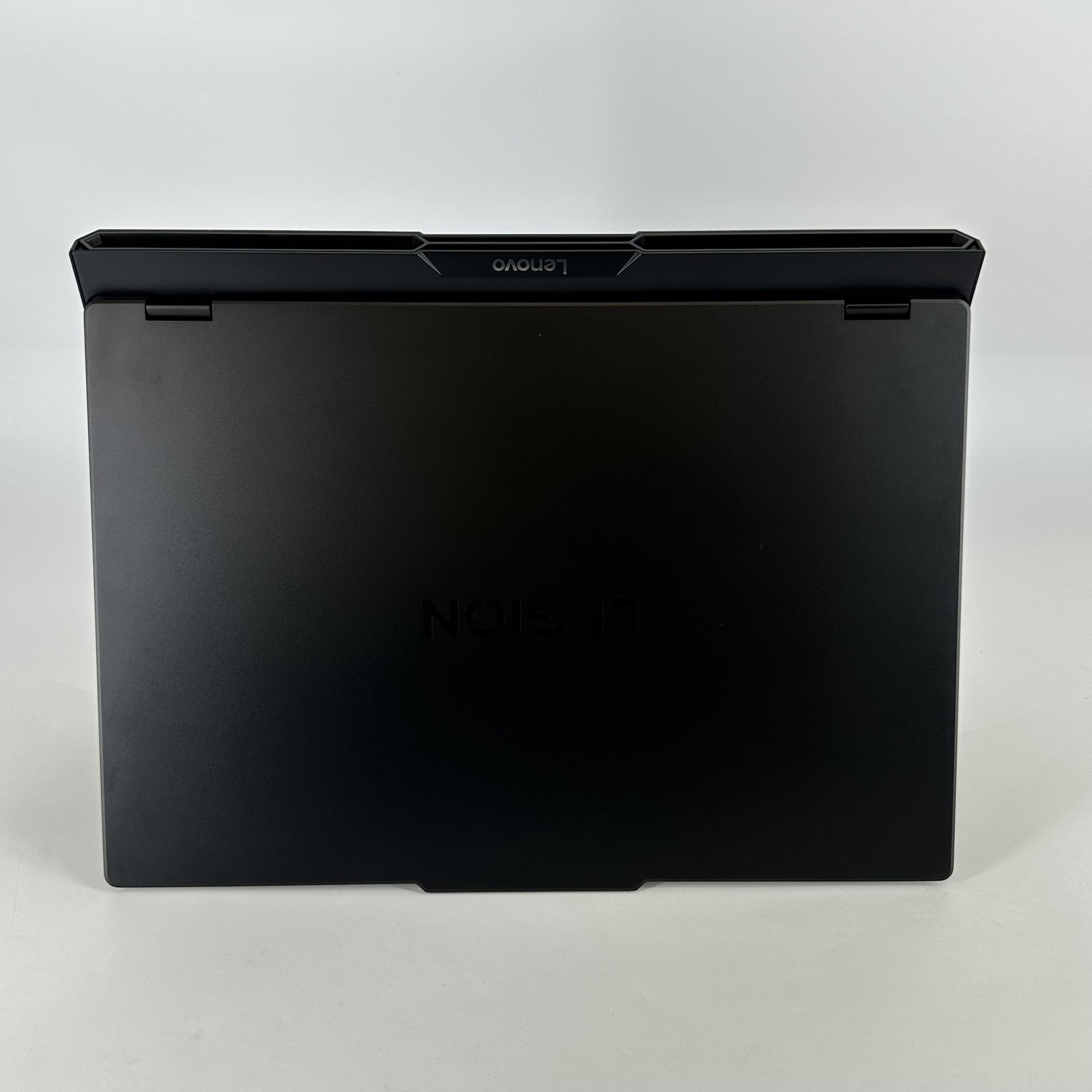 Lenovo Legion Pro 5 Gen 10 16 165Hz QHD+ 3.6GHz Ryzen 7 8745HX 32GB 1TB RTX 5060