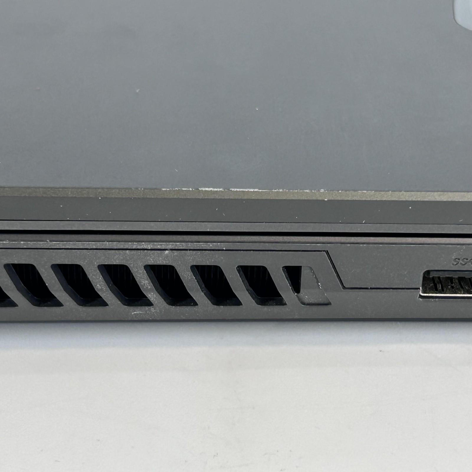 Asus ROG Strix G17 G713 17.3 FHD 2.5 GHz Ryzen 9 7945HX 16GB 1TB SSD RTX 4070