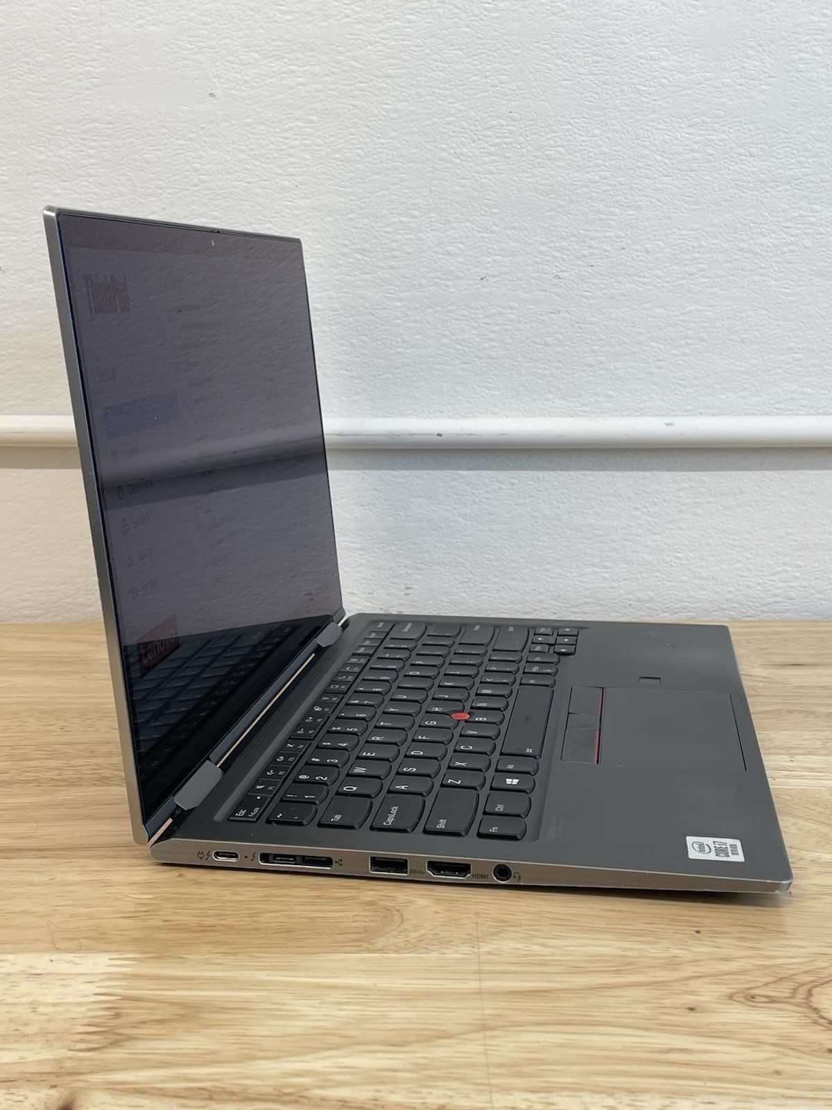 Lenovo ThinkPad X1 Yoga Gen 5 Touch – Core i7-10510U – 16GB RAM 512GB SSD Win11