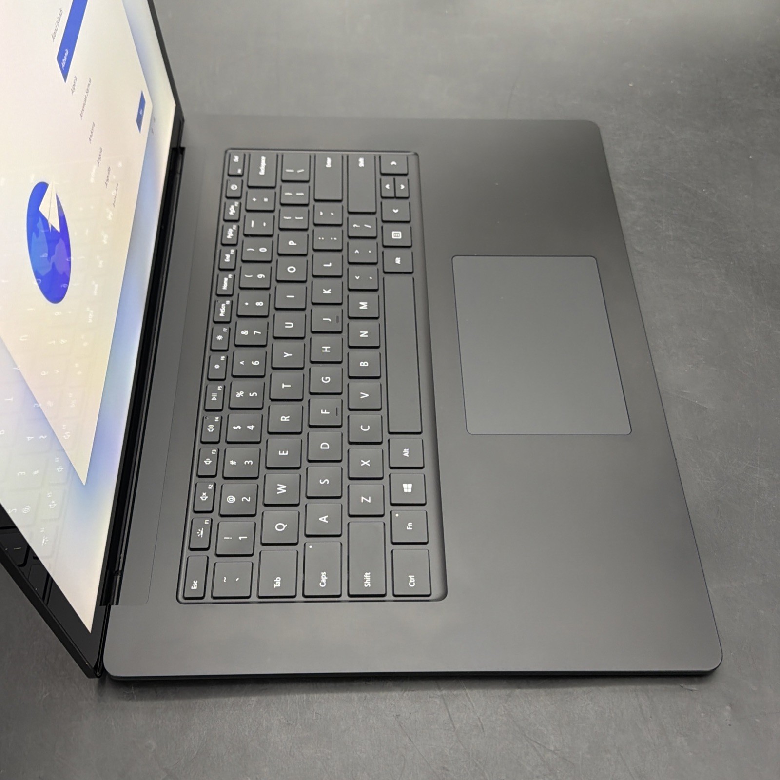 Microsoft Surface Laptop 3 1873 15″ Ryzen 5 Surface Edition 2.1GHz 8GB RAM 256 S