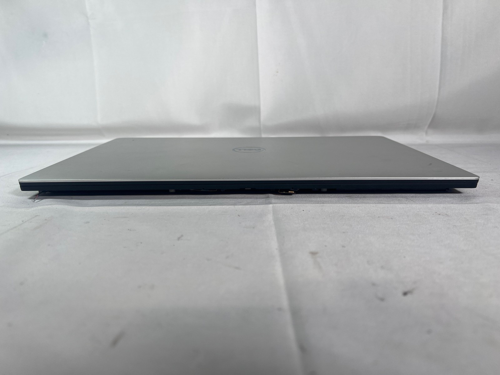 Dell XPS 15 7590 i7-9750H 2.6GHz None No Drive 15.6″ FOR PARTS/REPAIR